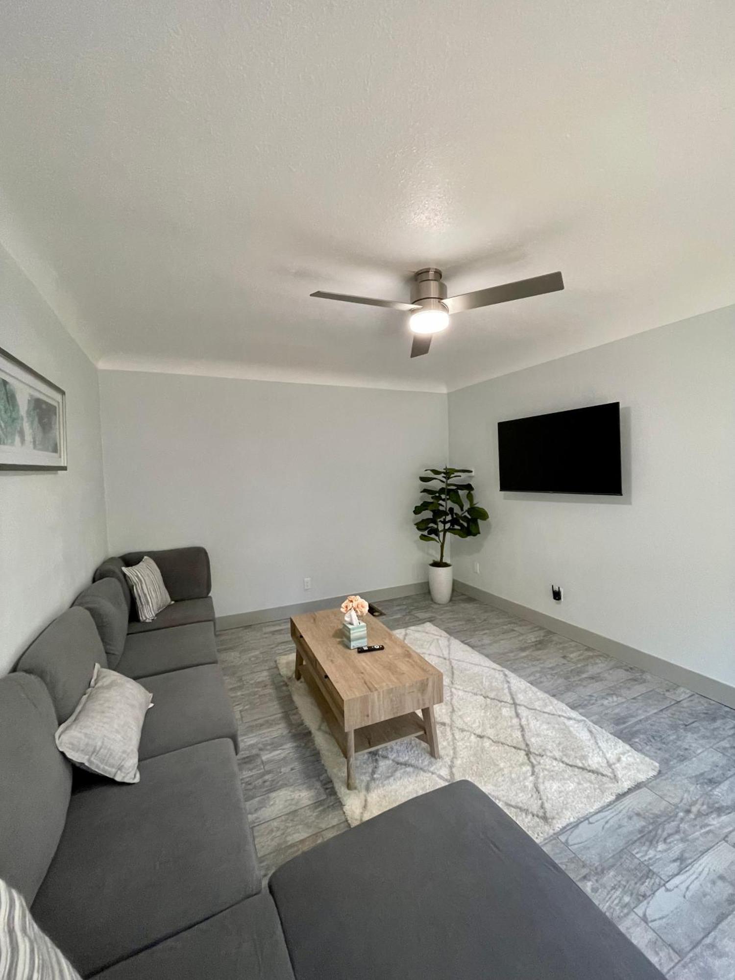 Holiday home Two Bedroom Midtown Beauty